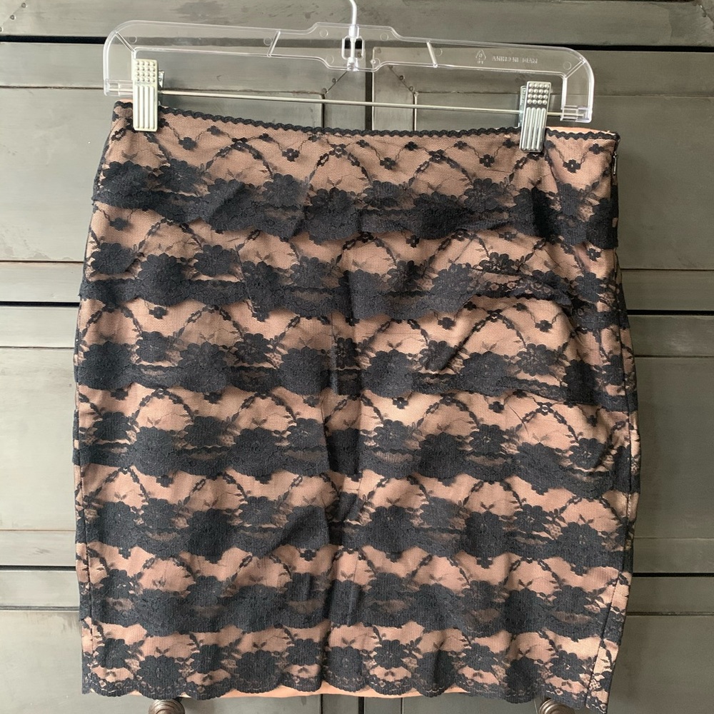 Forever 21 lace skirt